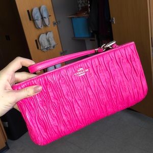 Coach Wallet (used but in good condition)